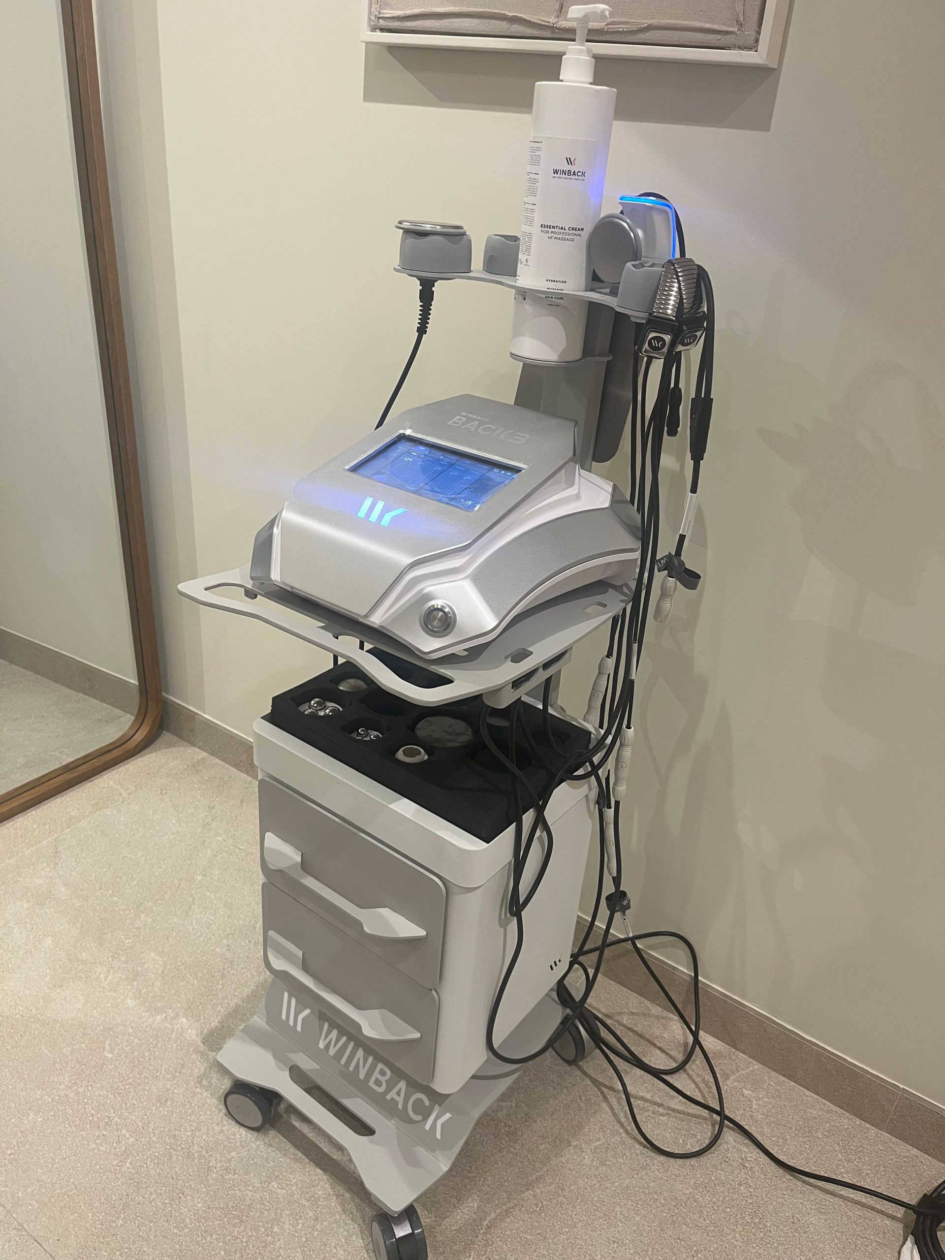 Radiofrecuencia Winback combinada con fisioterapia manual